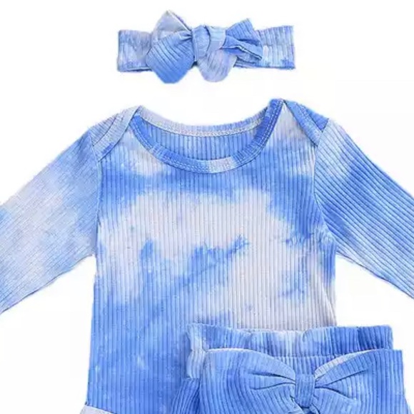 Baby Girl Romper Set - Picture 2 of 3